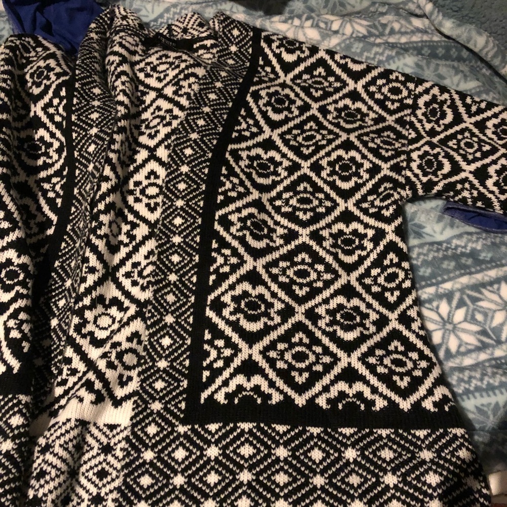 Super cute sweater